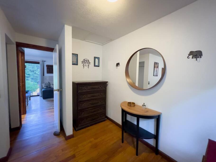 Little House In The Redwoods With A Hot Tub! Apartman Garberville Kültér fotó